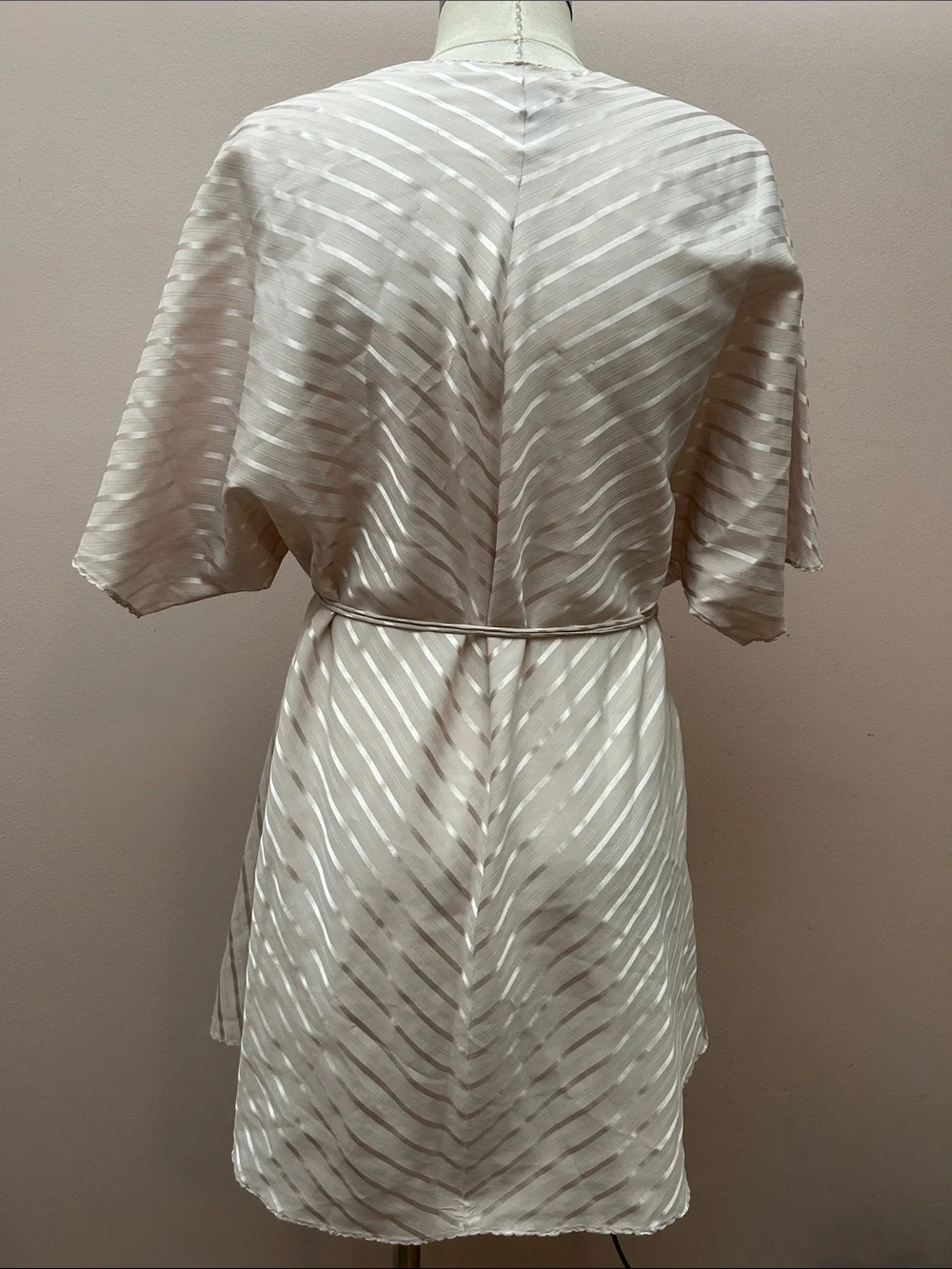 VTG Ralph Montenero Nylon Stripe Kimono Robe in Light Taupe with Tie Belt sz S